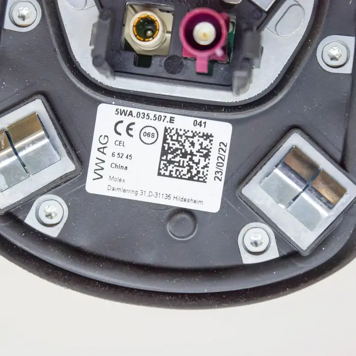 Volkswagen ID.3 (2019 - ) 5WA035507E GPS антенна — фото 5