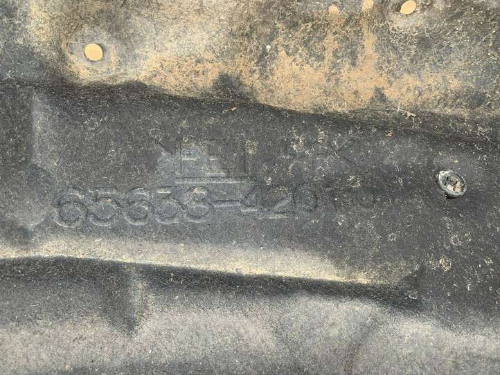 Toyota RAV 4 (XA40) (2012 - 2018)  6563842010 Задний подкрылок