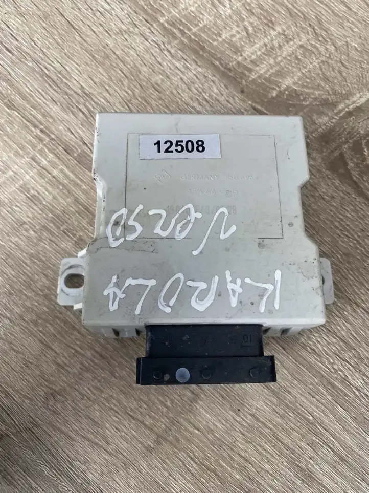 Toyota Corolla Verso AR10 (2004 - 2009) 150696 Реле стеклоочистителей — фото 1