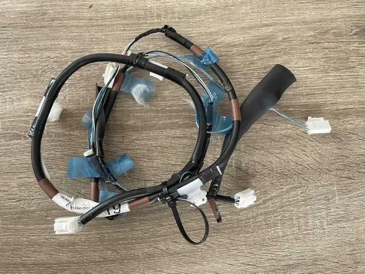 Toyota Yaris (2014 - 2019) 821710D190C Прочая электропроводка — фото 2