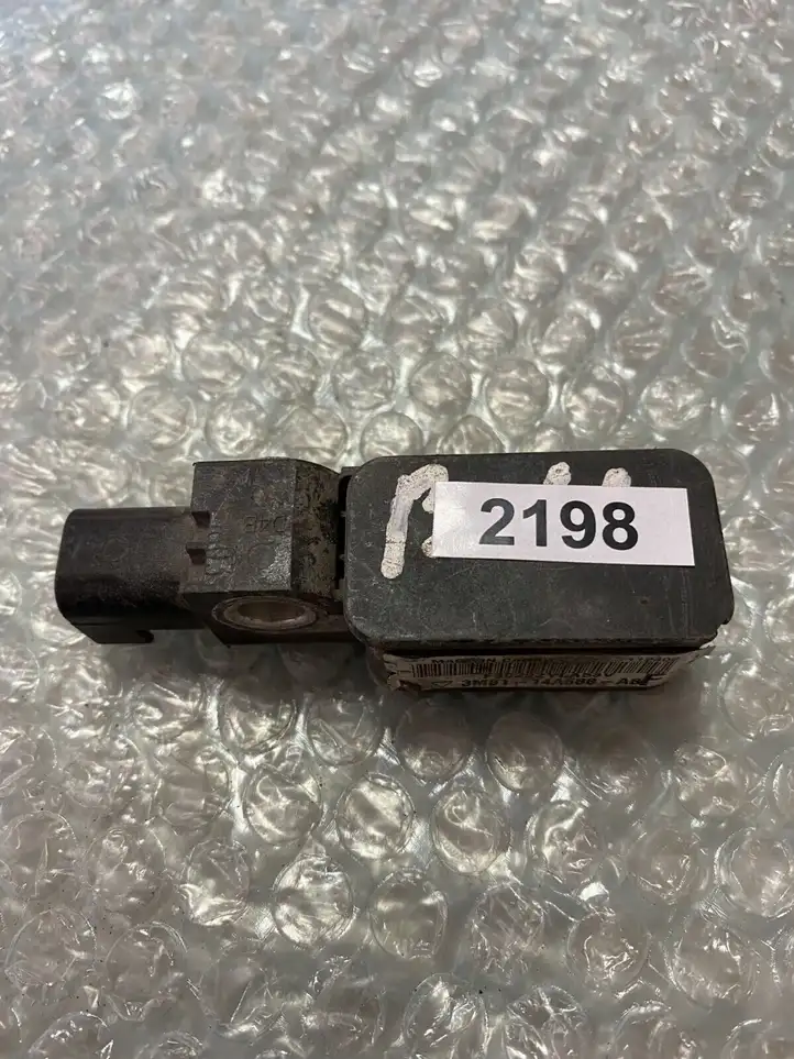 Mazda 6 (2002 - 2005) 3M8114A688AB Датчик удара SRS — фото 1