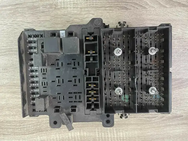 Dodge Grand Caravan (1998 - 2007) 04686492AE Модуль комфорта — фото 1