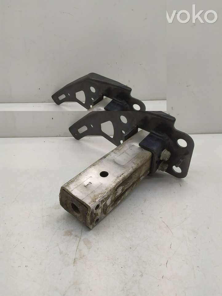 Audi A6 (2008 - 2011)  4F080713413S Передний aмортизатор бампера