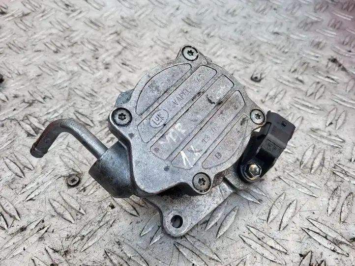 Toyota Yaris (2005 - 2009) 14S Вакуумный насос — фото 1