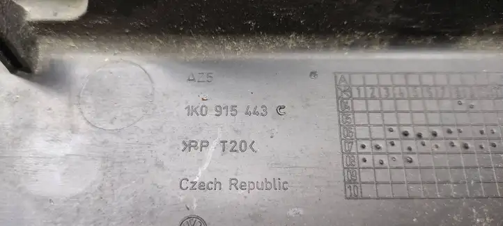Volkswagen Golf V (2003 - 2009) 1K0915443 Крышка ящика аккумулятора — фото 2