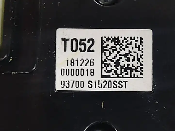 Hyundai Santa Fe (2018 - 2020) 93700 Выключатель ASR — фото 2