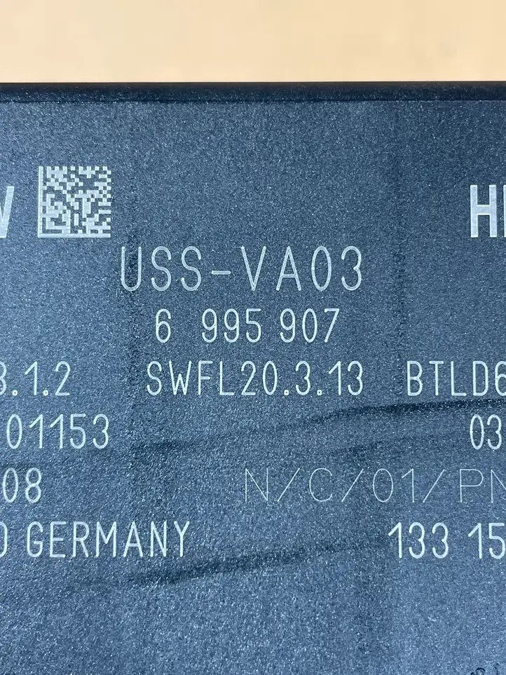 BMW 5 G30 G31 (2016 - ) 6995907 Блок управления парктрониками — фото 2