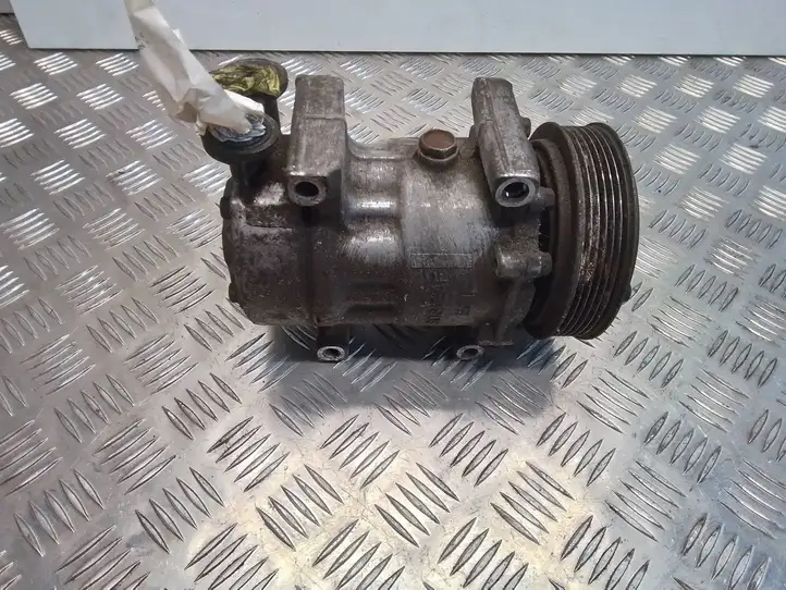 Ford Fusion (2002 - 2005) 04682301360 Компрессор (насос) кондиционера воздуха — фото 1