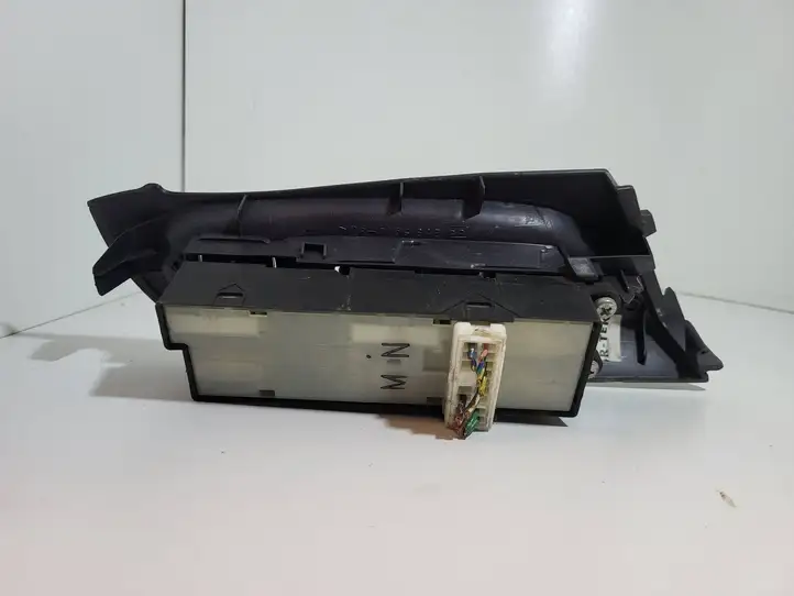 Nissan Almera (2000 - 2006) 80961 Накладка кнопки стеклоподъемника — фото 7