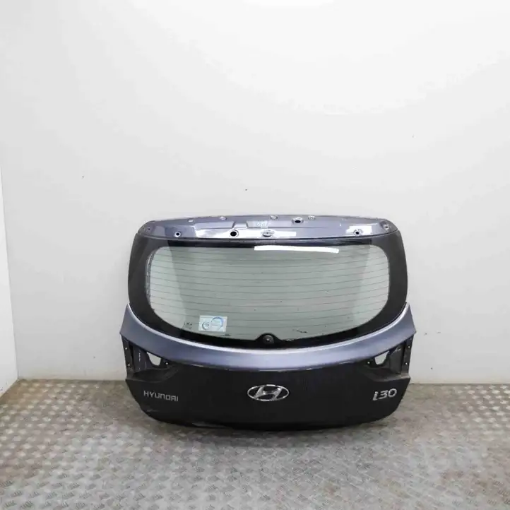 Hyundai i30 (2012 - 2015) 73700A6000 Крышка багажника — фото 1