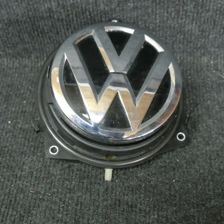 Volkswagen Golf VII (2013 - 2019) 5G6827469F Эмблема производителя — фото 1
