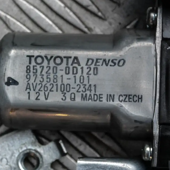 Toyota Yaris (2012 - 2014) 857200D120 Электростеклоподъемник передний (комплект) — фото 6