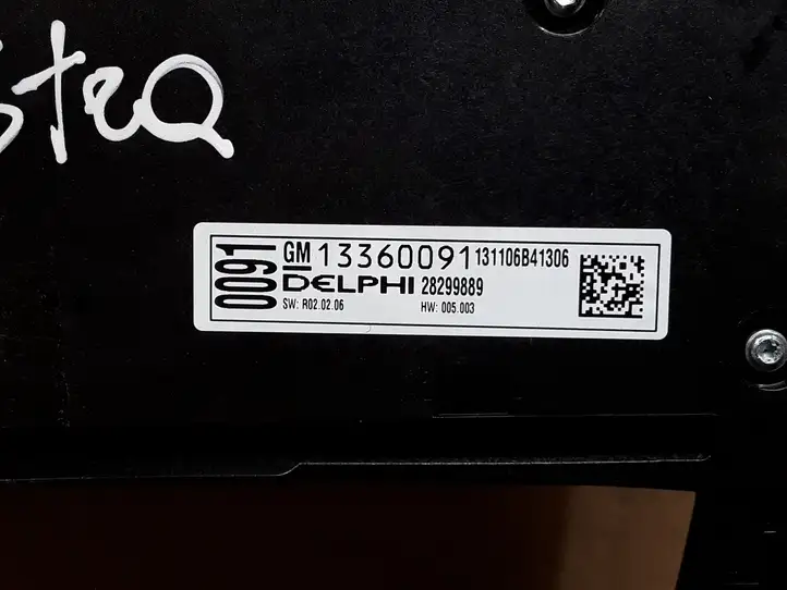 Opel Astra (2009 - 2012)  13360091 Радио/ проигрыватель CD/DVD / навигация