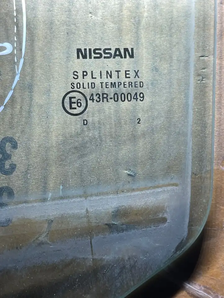 Nissan Primera (2001 - 2008) Стекло задней двери — фото 2