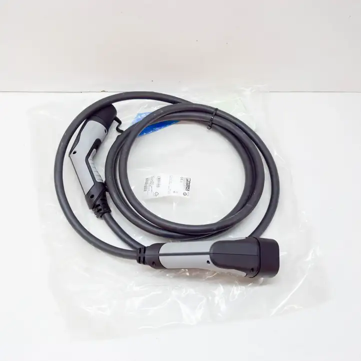Tesla Model 3 (2017 - 2023)  EVT2G3PC3AC32A Кабель для зарядки электромобилей