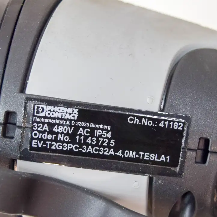 Tesla Model 3 (2017 - 2023)  EVT2G3PC3AC32A Кабель для зарядки электромобилей