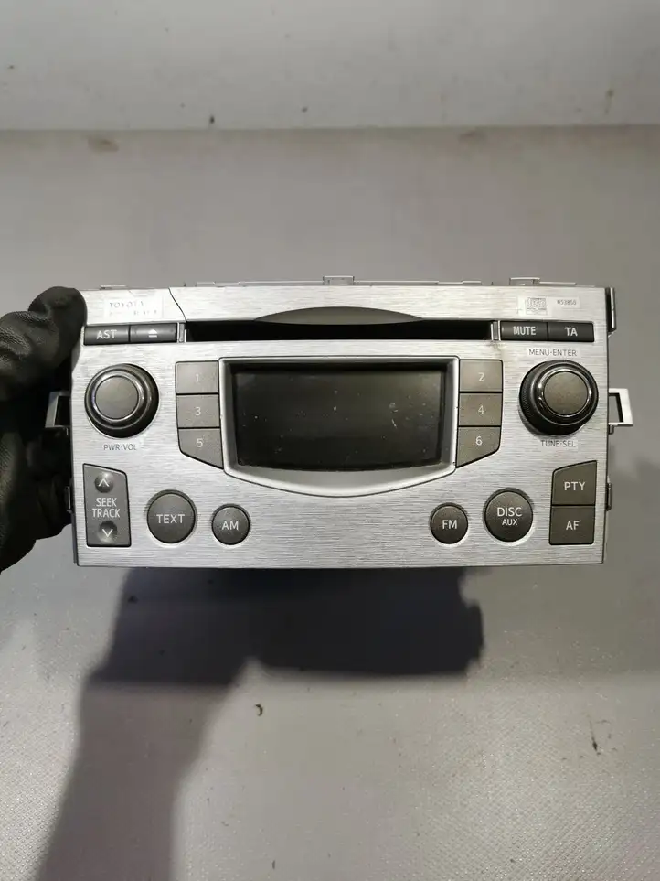 Toyota Verso (2009 - 2012) 861200F090 Магнитола / мультимедийная система — фото 6