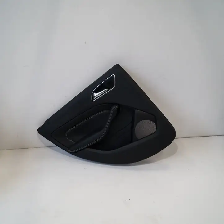 Mercedes-Benz A W176 (2012 - 2018) Обшивка задней двери — фото 1