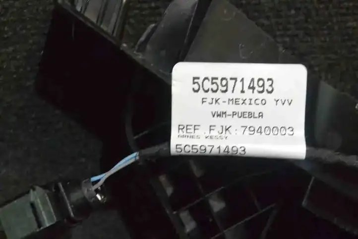 Volkswagen Beetle A5 (2011 - 2018) 5C5807863A Кронштейн заднего бампера — фото 4