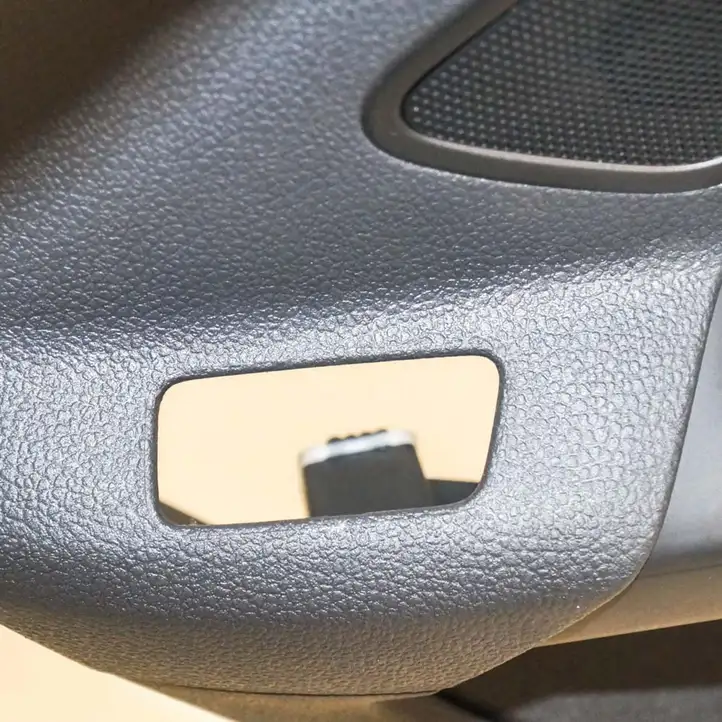 Volkswagen Tiguan (2011 - 2016) 5N0867212 Обшивка задней двери — фото 3