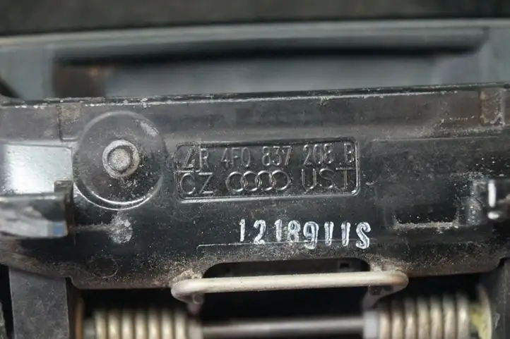 Audi A6 S6 C6 4F (2008 - 2011) 4F0837208B Наружная ручка двери — фото 2