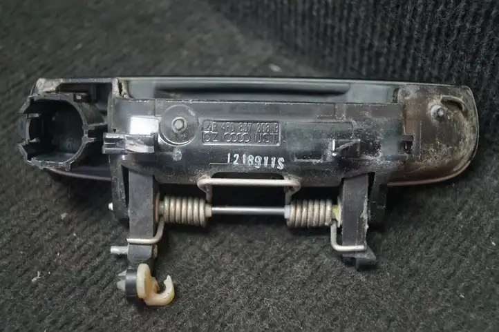 Audi A6 S6 C6 4F (2008 - 2011) 4F0837208B Наружная ручка двери — фото 3