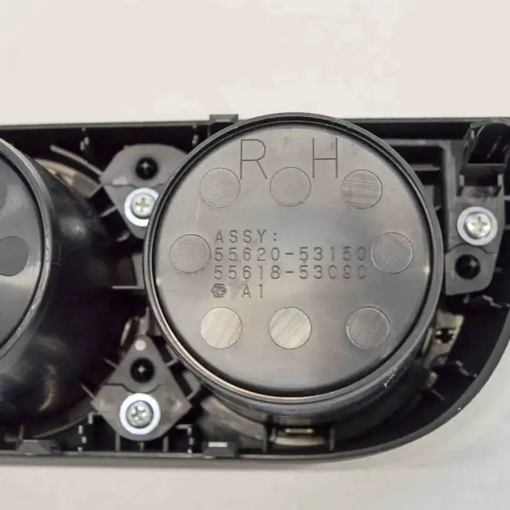 Lexus IS III XE30 (2013 - 2016) 5561853090 Передний подстаканник — фото 2