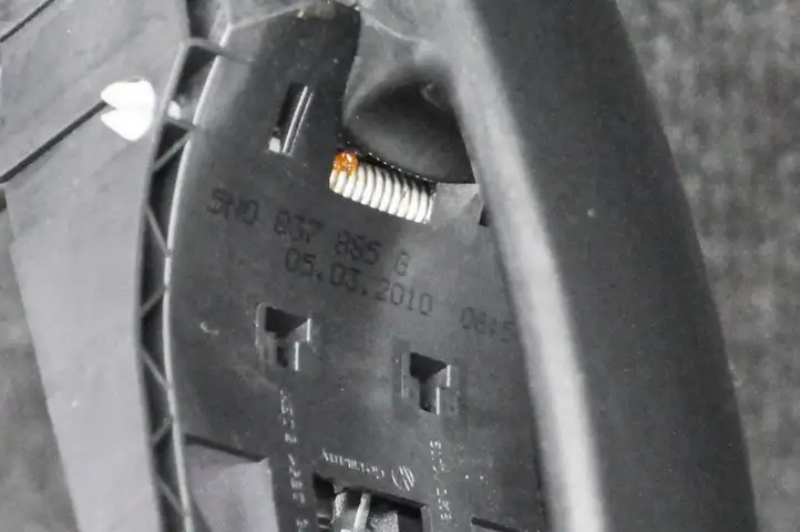Volkswagen Tiguan (2007 - 2011) 5N0837885G Наружная ручка двери — фото 3