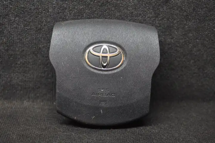 Toyota Prius (NHW20) (2003 - 2009) 8442202 Подушка безопасности руля — фото 1