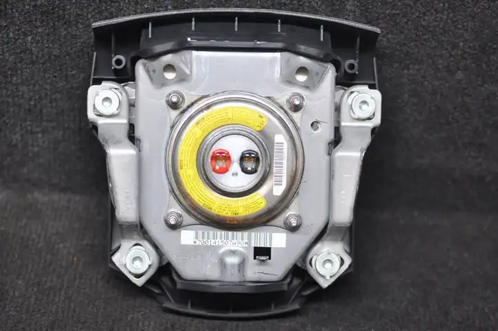 Toyota Prius (NHW20) (2003 - 2009) 8442202 Подушка безопасности руля — фото 2