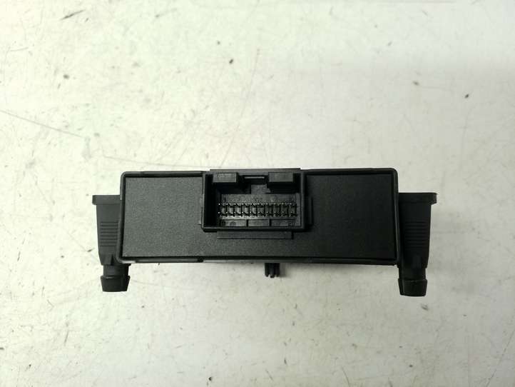 Volkswagen PASSAT B7 (2011 - 2014)  7N0907530G Модуль управления gateway