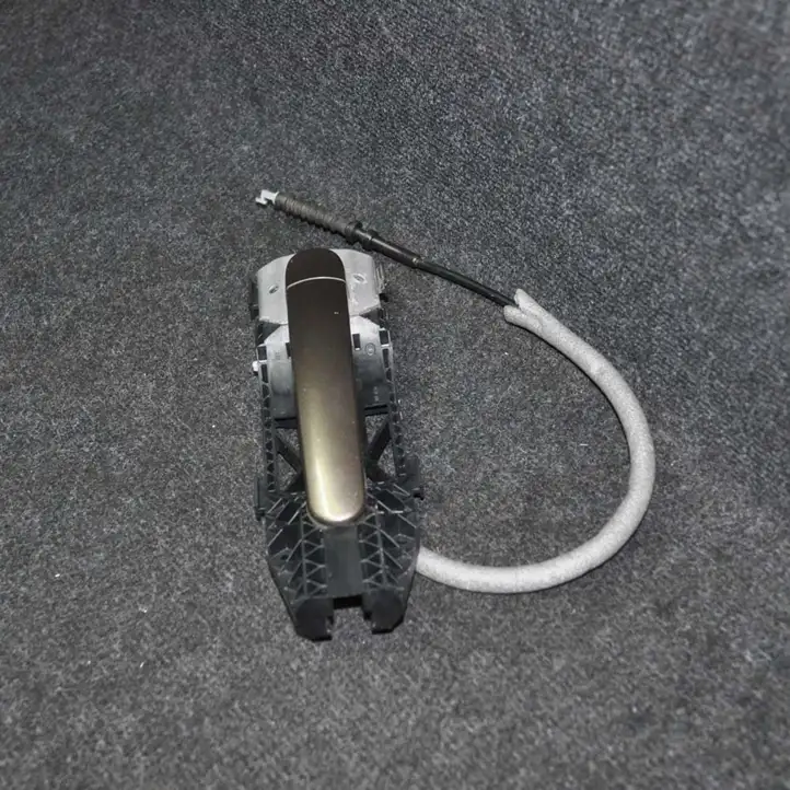 Skoda Yeti (5L) (2013 - 2018) 5N0837017E Наружная ручка двери — фото 1