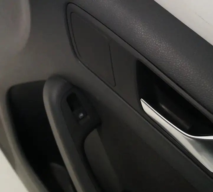 Volkswagen Jetta VI (2011 - 2018) Обшивка передней двери — фото 2