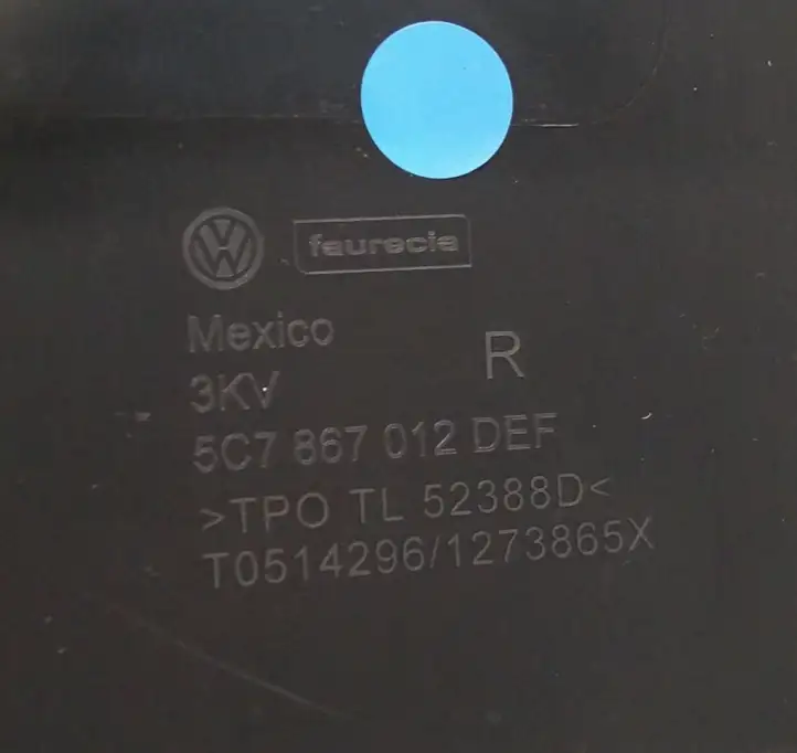Volkswagen Jetta VI (2011 - 2018) Обшивка передней двери — фото 5