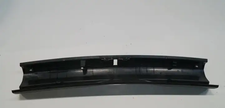 Volkswagen PASSAT B6 (2005 - 2010) 3C9863459C Отделка порога багажника — фото 2