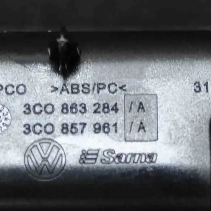 Volkswagen PASSAT B6 (2005 - 2010) 3C0857961A Передняя пепельница — фото 5