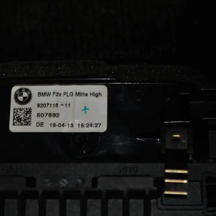 BMW 2 F22 F23 (2013 - 2017) 9207116 Воздушная решетка панели — фото 3