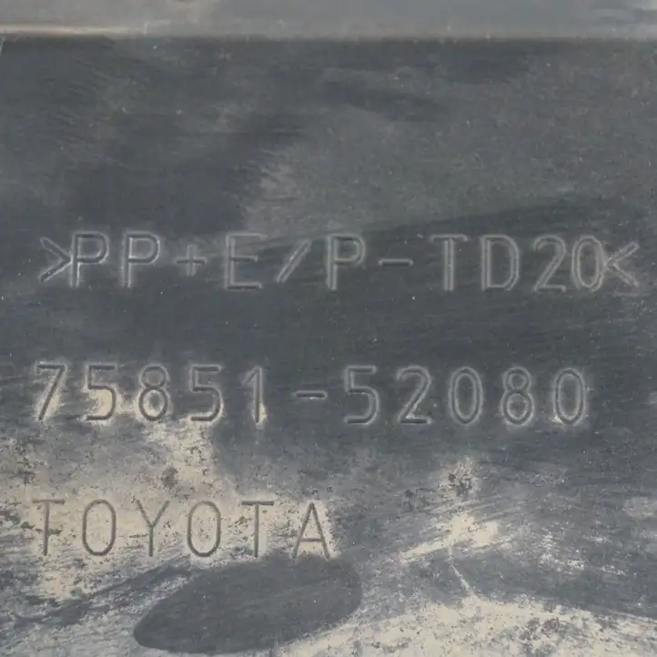 Toyota Verso (2012 - 2015) 7585152080 Другая часть кузова — фото 1