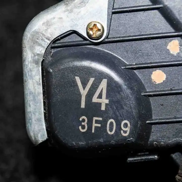 Lexus RX 330 - 350 - 400H (2003 - 2006) Y43F09 Замок ручки двери — фото 4