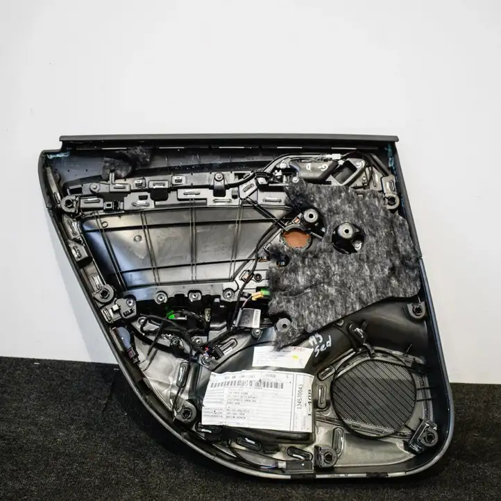 Audi A3/S3 8V (2012 - 2016) 8V5867306 Обшивка задней двери — фото 2