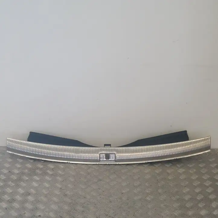 Audi Q7 4L (2009 - 2015) 4L0864483A Отделка порога багажника — фото 1