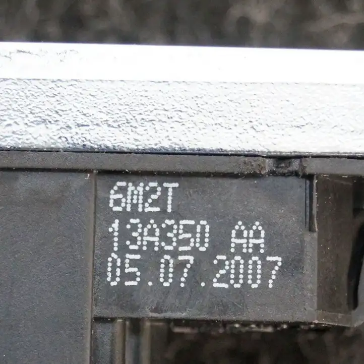 Ford Galaxy (2006 - 2010) 6M2T13A350AA Кнопка фаркопа в багажнике — фото 3