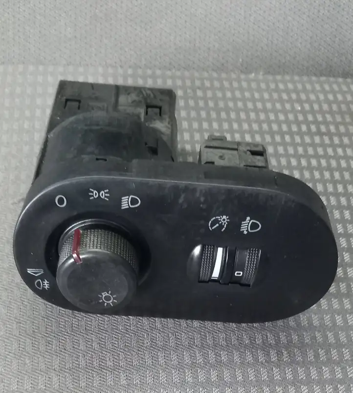 Seat Ibiza III (6L) (2002 - 2008) 6L1941531AB Включатель фонарей — фото 4