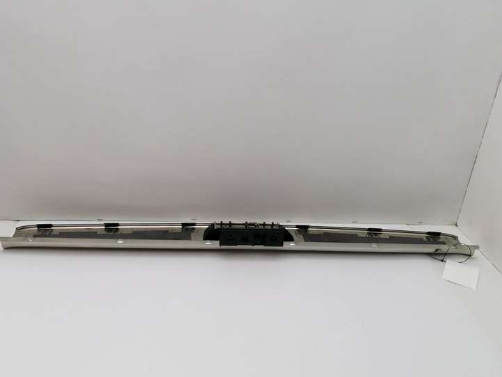Mercedes-Benz E W211 (2002 - 2009)  A2116900089 Отделка порога багажника