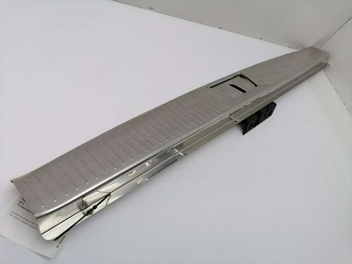 Mercedes-Benz E W211 (2002 - 2009)  A2116900089 Отделка порога багажника