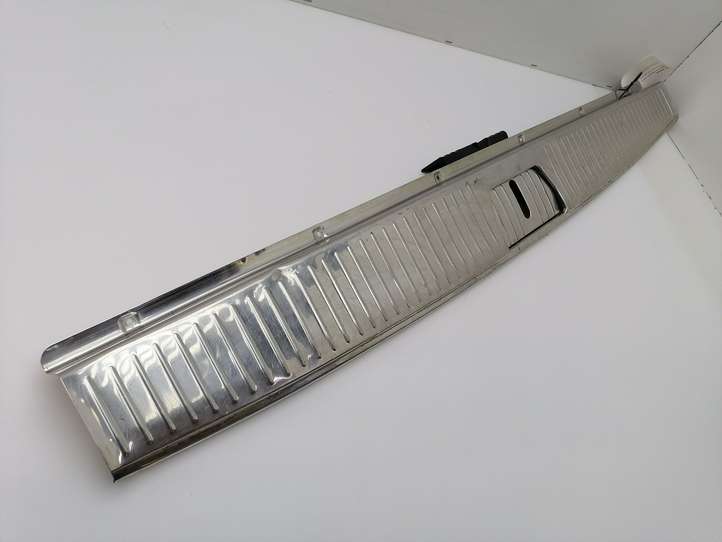 Mercedes-Benz E W211 (2002 - 2009)  A2116900089 Отделка порога багажника