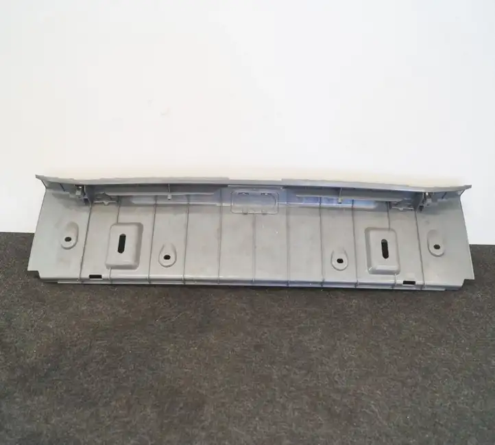 BMW 3 E90 E91 (2005 - 2012) 7059258 Отделка порога багажника — фото 2