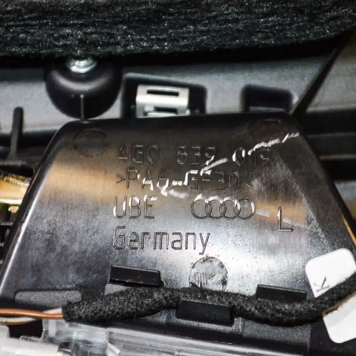 Audi A6 C7 (2011 - 2014) 4G0839019 Обшивка задней двери — фото 4