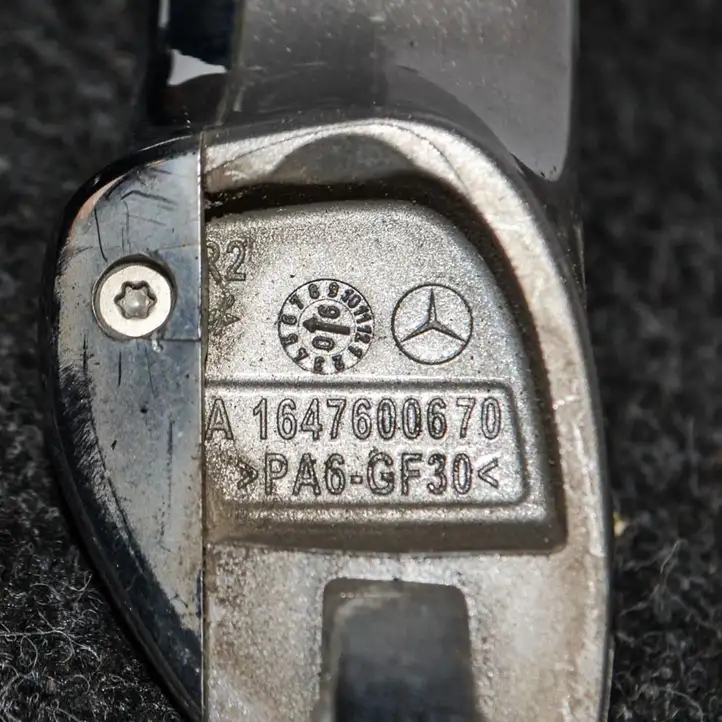 Mercedes-Benz ML W164 (2005 - 2011) A1647600670 Наружная ручка задней двери — фото 3