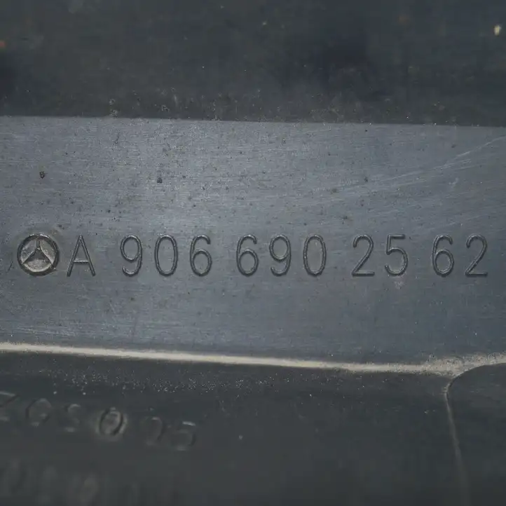 Mercedes-Benz Sprinter W906 (2006 - 2018) A9066902562 Другая часть кузова — фото 3